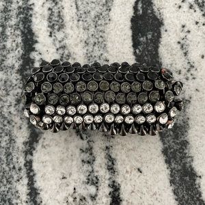 Beautiful rhinestone stretch bracelet.